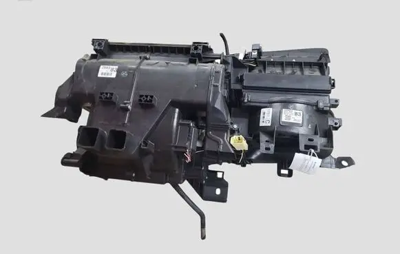 Toyota Avensis T250 Interior heater climate box assembly 8701005831 MF443150
