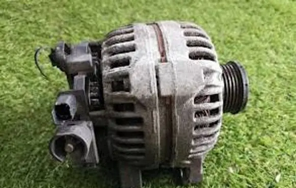 Peugeot 308 Generator/alternator 9646321880