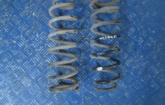 Toyota Corolla E120 E130 Rear coil spring