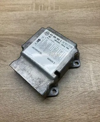Volkswagen Tiguan Airbag control unit/module 1K0909605C