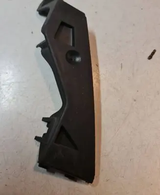 Volkswagen PASSAT B6 Front bumper mounting bracket 3C0807724