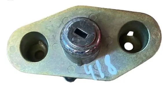 Volvo S80 Tailgate exterior lock 737700001