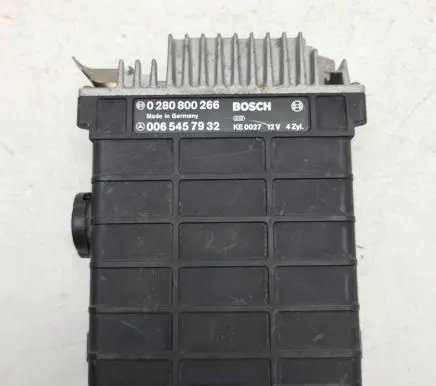 Mercedes-Benz E W124 Engine control unit/module 0065457932 KE0027 0280800266
