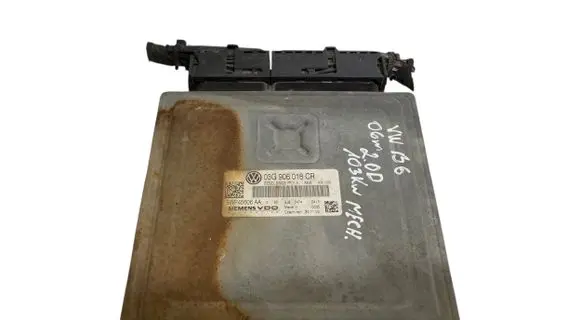 Volkswagen PASSAT B6 Engine control unit/module 03G906018CR 5WP45606AA
