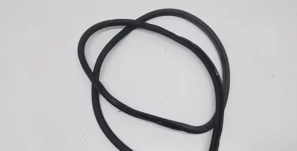 Volkswagen Atlas Front door rubber seal 3CN867912B