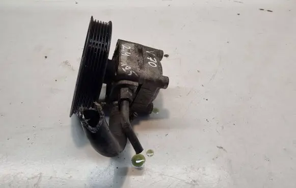 Volvo V70 Power steering pump 8649636 7613955136