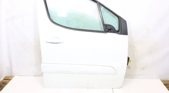 Peugeot Partner Front door