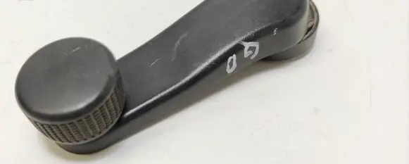 Volkswagen Vento Rear door window winding handle 1H0837581