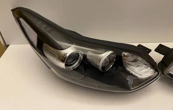 KIA Sportage Headlight/headlamp 92102F1010