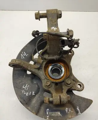 Hyundai Tucson TL Front wheel hub D7000