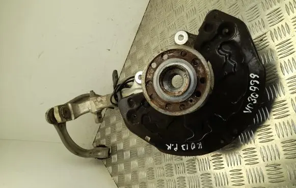 Mercedes-Benz EQC Front wheel hub A0004217900