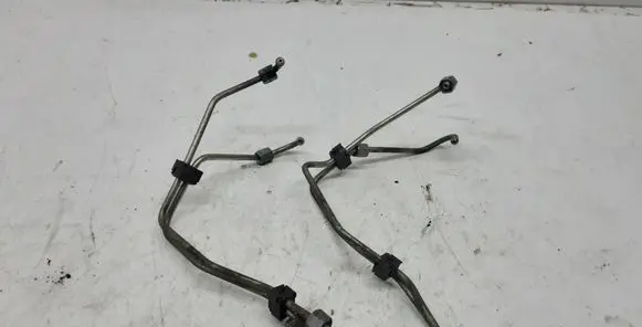 Peugeot 307 Fuel injector supply line/pipe 