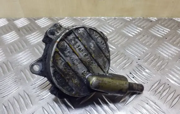 Mercedes-Benz Sprinter W901 W902 W903 W904 Vacuum pump A6112300265