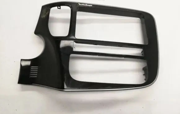 Mitsubishi Outlander Radio/GPS head unit trim 8002B