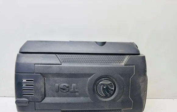 Skoda Superb B8 (3V) Engine cover (trim) 06K103925BE 06K103925F 06K103925