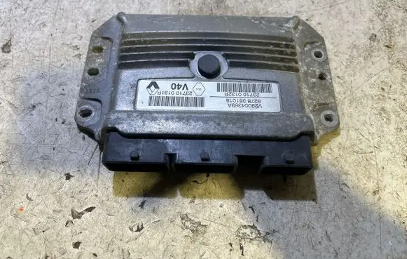 Renault Megane III Engine control unit/module V29004369A 9278081018 237100132R