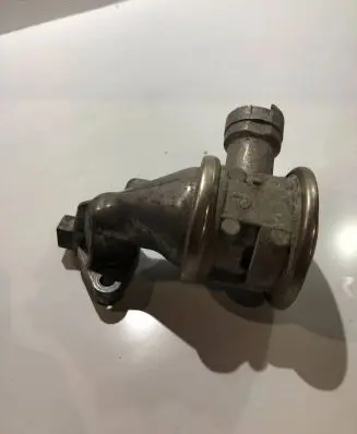 BMW M3 EGR valve 7838029