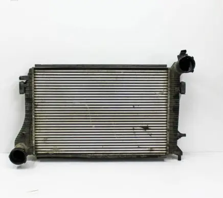 Volkswagen Touran I Intercooler radiator 1K0145803H