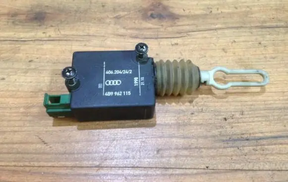 Audi A6 S6 C5 4B Central locking motor 4b9962115 406204242