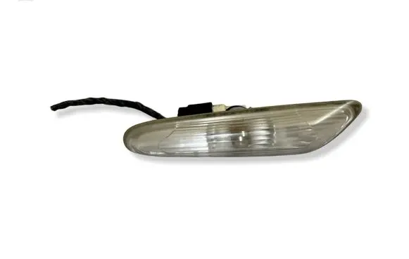 BMW 3 E90 E91 Front fender indicator light 932997