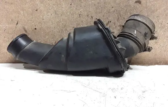 Intake resonator