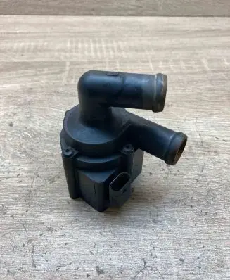 Volkswagen Tiguan Electric auxiliary coolant/water pump 5N0965561