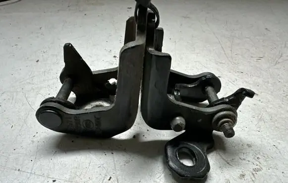 Renault Scenic IV - Grand scenic IV Rear door upper hinge 