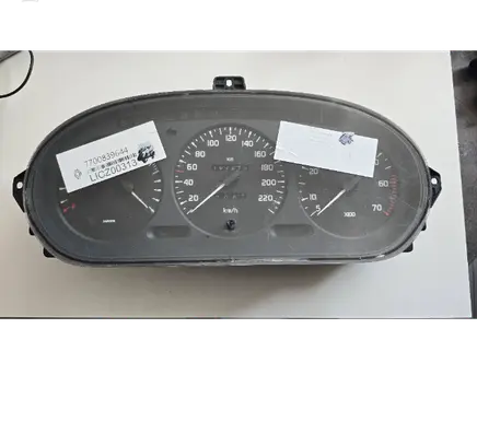 Renault Megane II Speedometer (instrument cluster) 7700839644 LICZ00313