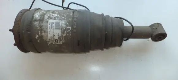 Land Rover Discovery 3 - LR3 Rear shock absorber/damper 3497422 RPD000308