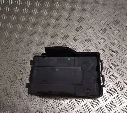 Volkswagen PASSAT B6 Battery box tray cover/lid 1K0915443