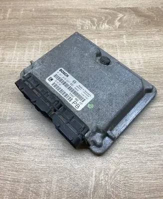 Opel Astra G Engine control unit/module ECU 24417167 0281010267