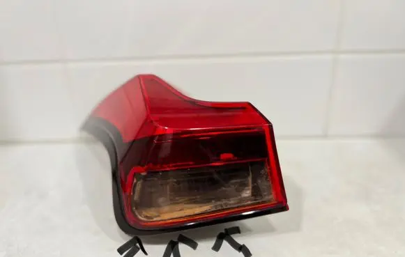 Lexus UX Rear/tail lights