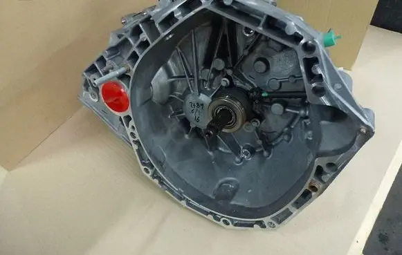 Manual 5 speed gearbox