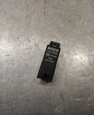Honda Accord Glow plug pre-heat relay 0281003030