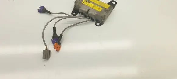 Renault Laguna I Airbag control unit/module 7700840111B