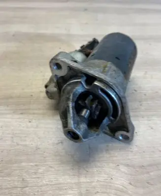 Toyota Auris 150 Starter motor 281000t30
