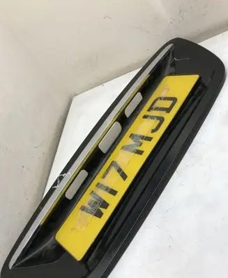 Mercedes-Benz S W221 Tailgate trim