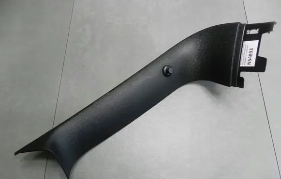 Mini Cooper Countryman F60 Tailgate/trunk side cover trim 7389602
