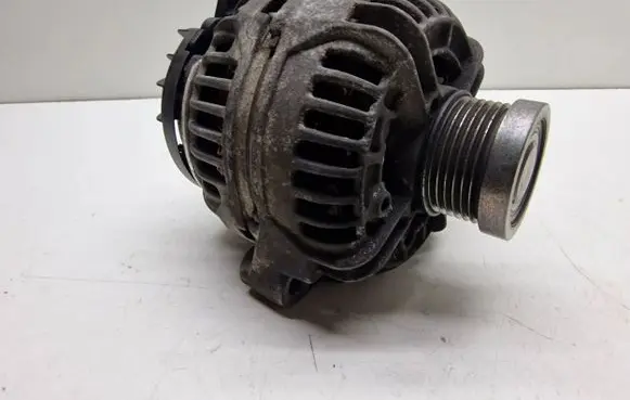 Volvo V70 Generator/alternator 8676496 14V75140A 0124525029