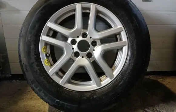 BMW X5 E53 R17 spare wheel 6761929