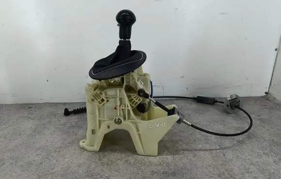 KIA Sportage Gear shifter/selector 46700-3W140