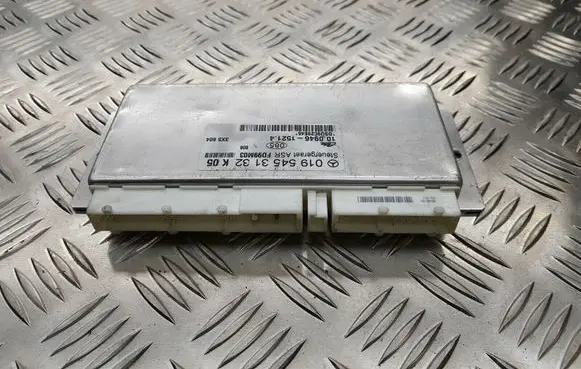 Mercedes-Benz C W202 ABS control unit/module 0195453132
