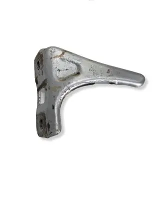 Audi A4 S4 B5 8D Fender mounting bracket 8D0821136B