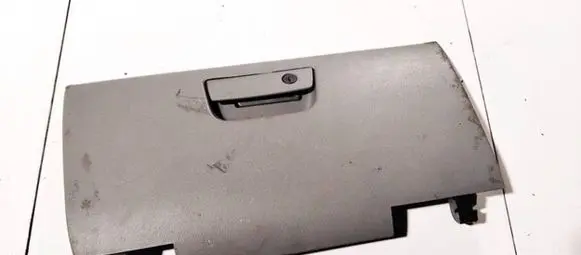 Jeep Grand Cherokee (WK) Glove box