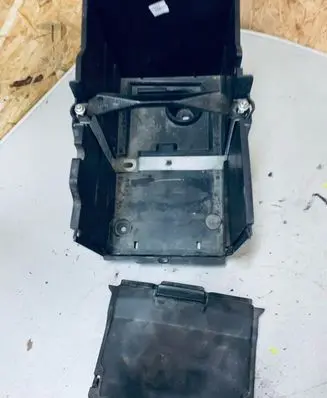 Ford Focus ST Battery box tray AM5110723AD