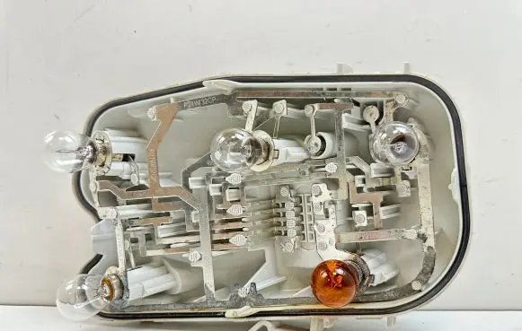 Audi A6 S6 C6 4F Tail light bulb cover holder