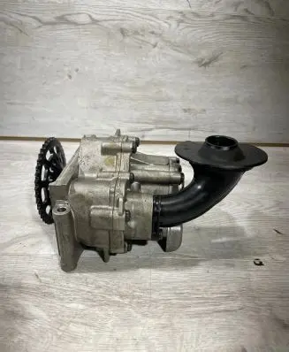 BMW M5 Oil pump 7843135 1664000028 7843140