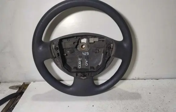 Renault Clio III Steering wheel