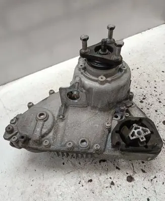 BMW X6 E71 Gearbox transfer box case 7610586