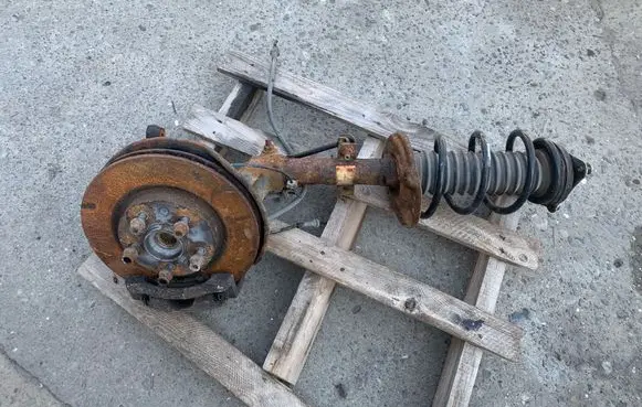 Nissan Qashqai Front wheel hub spindle knuckle 543206968R